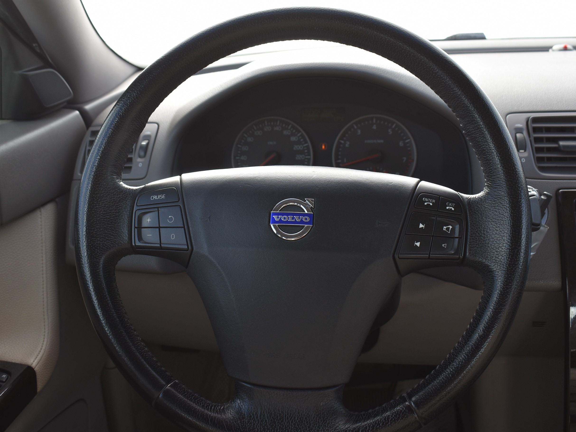  S40