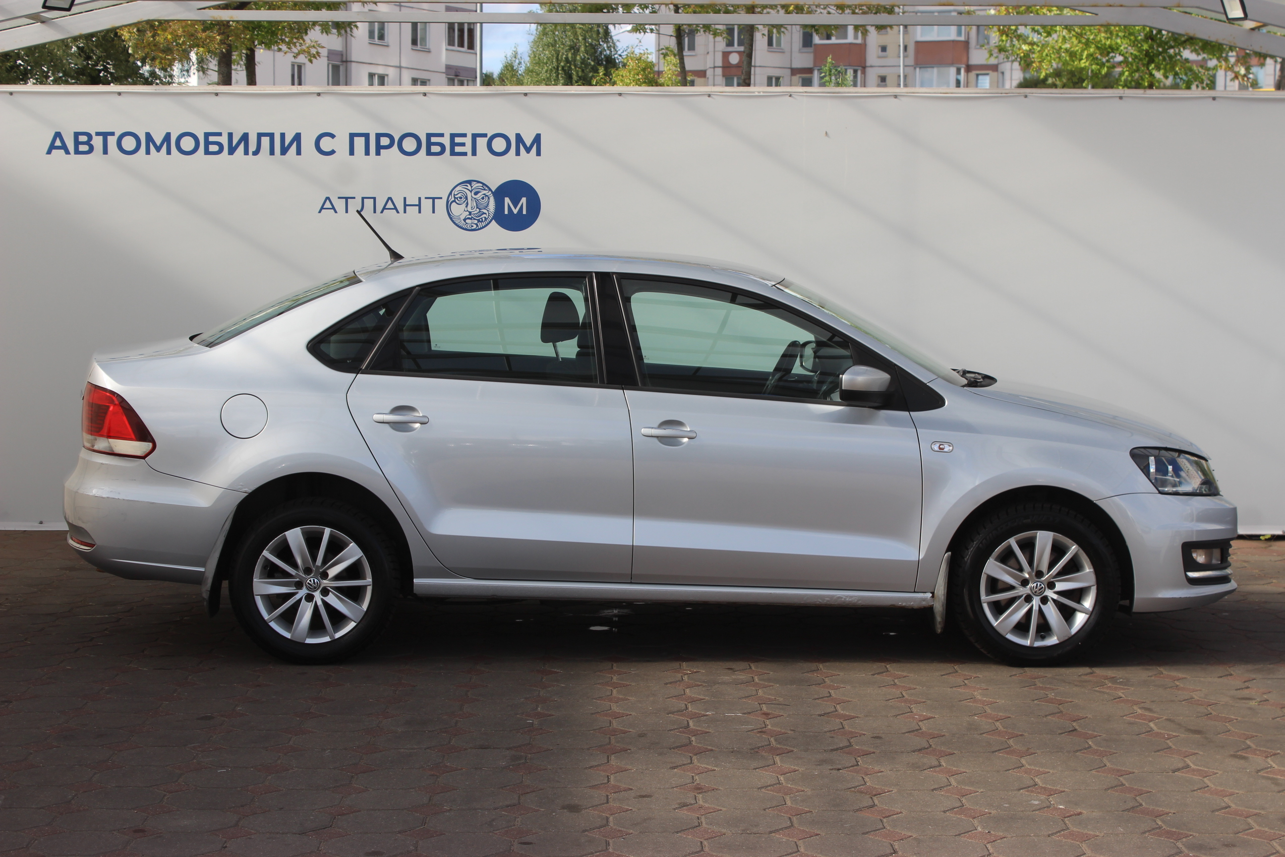  Polo Sedan