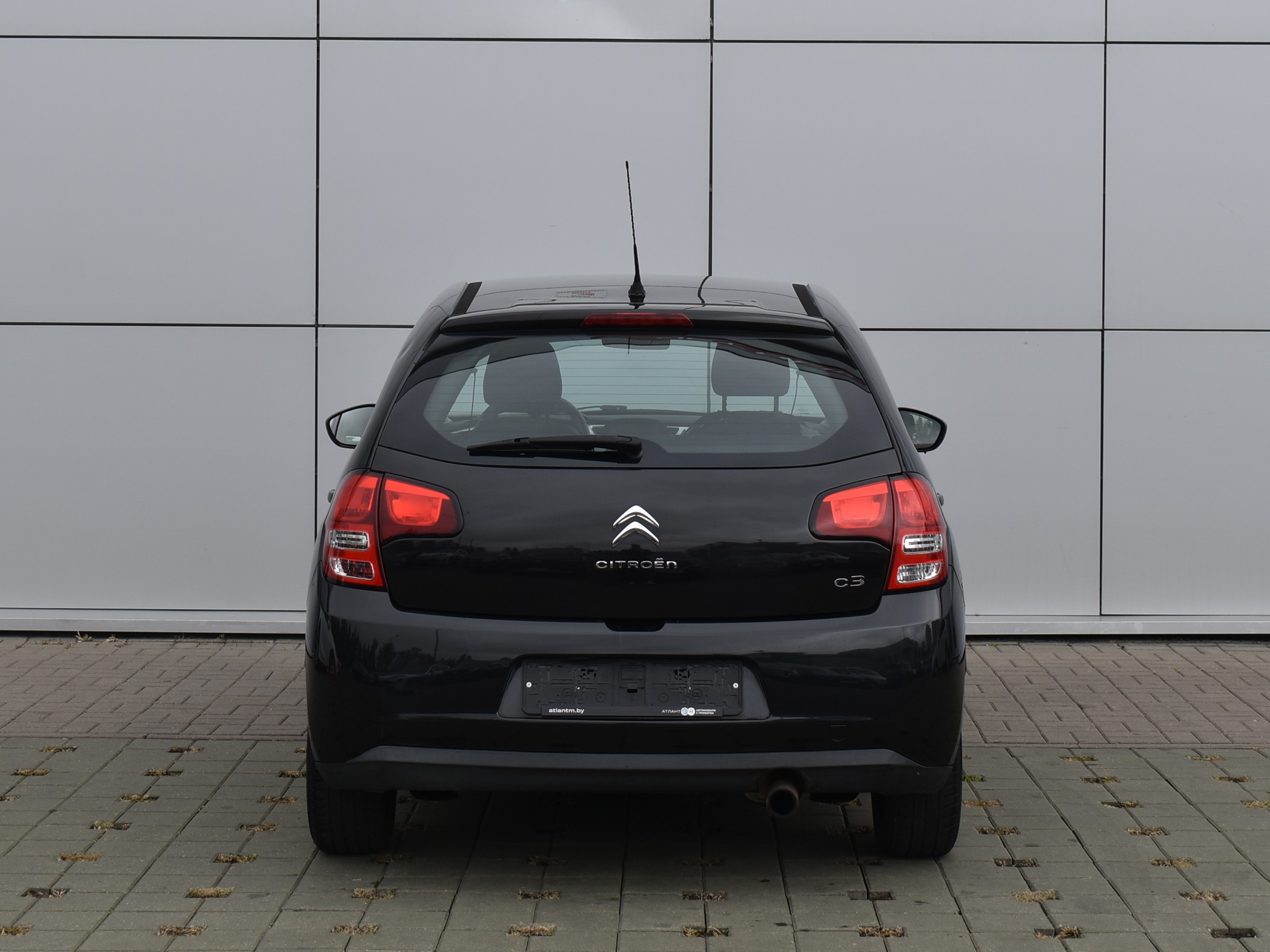  C3