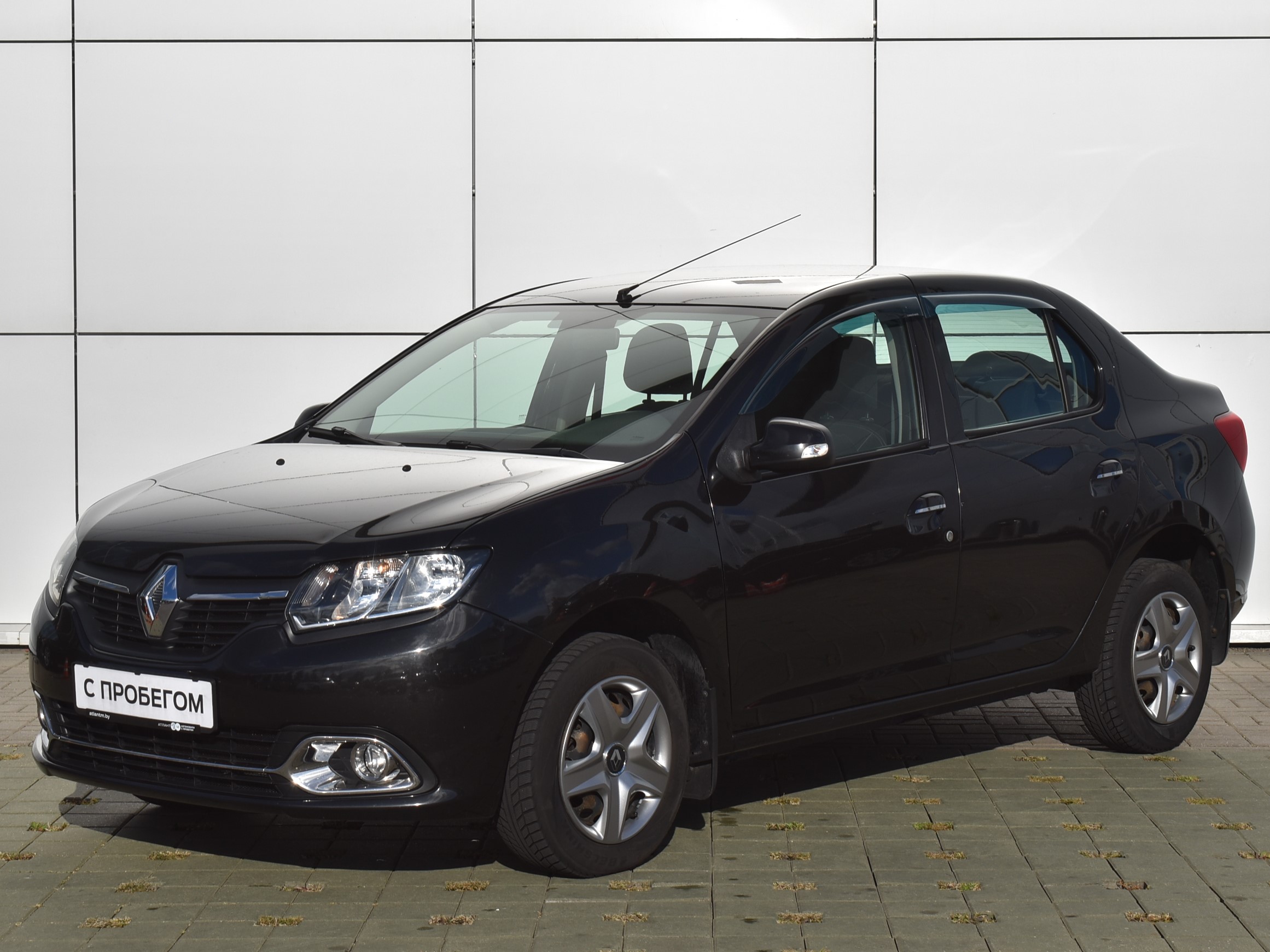 Седан Renault LOGAN (2016)