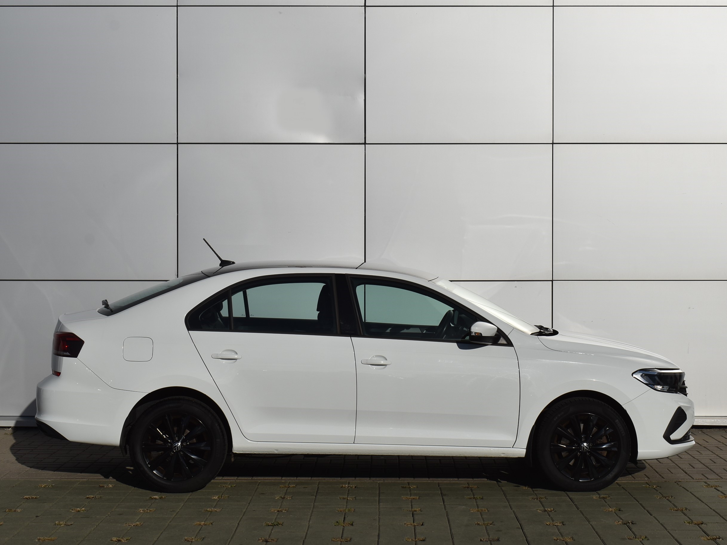  Polo Sedan