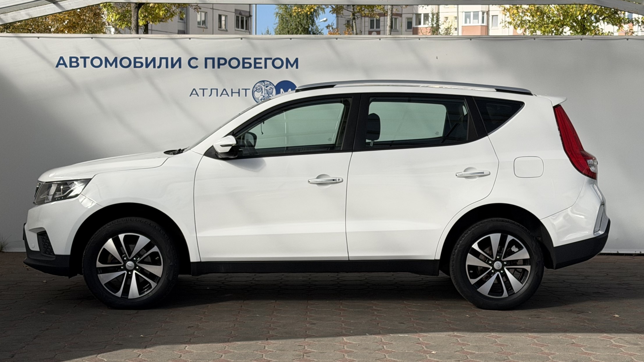  EMGRAND X7