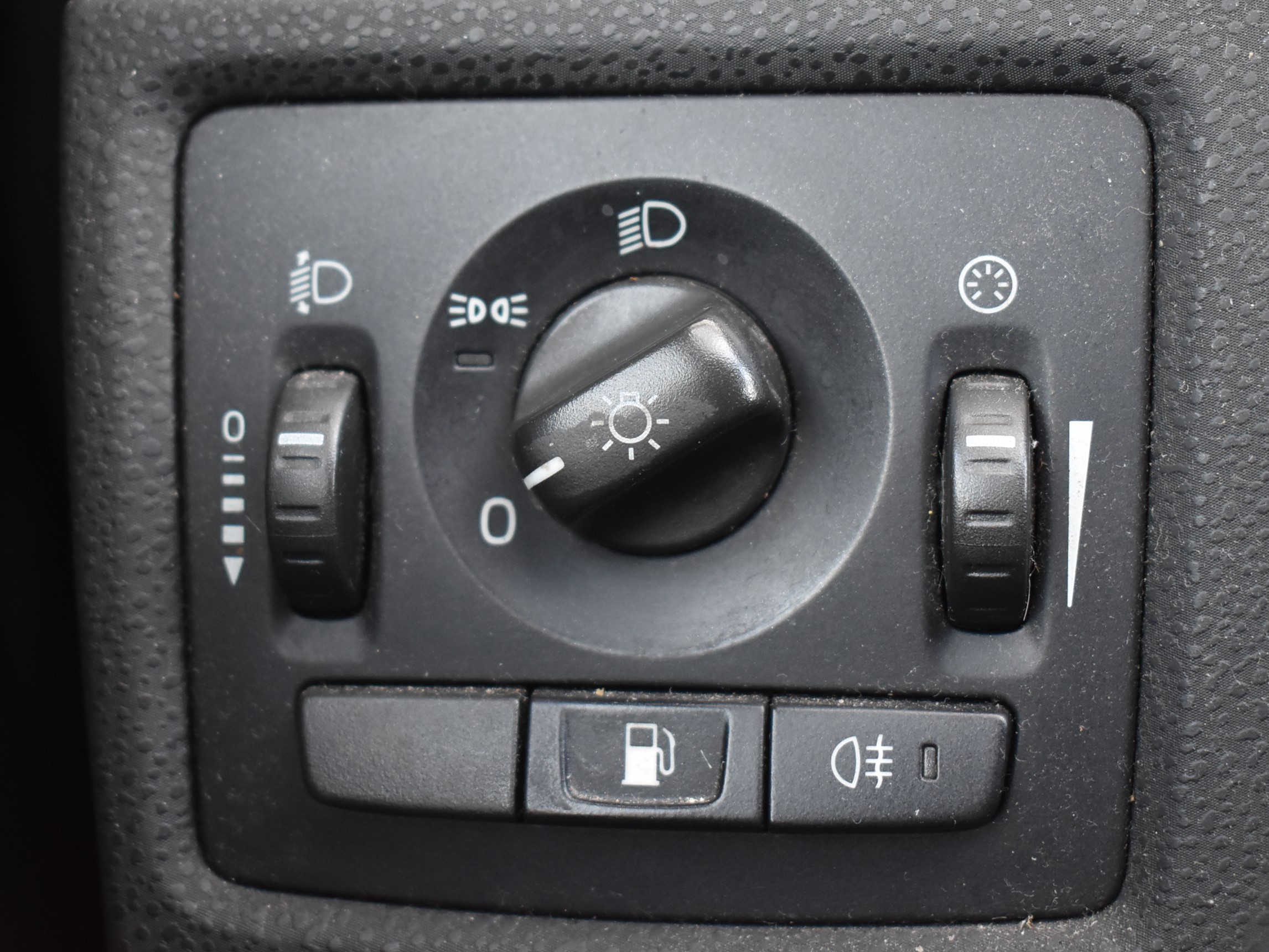  S40