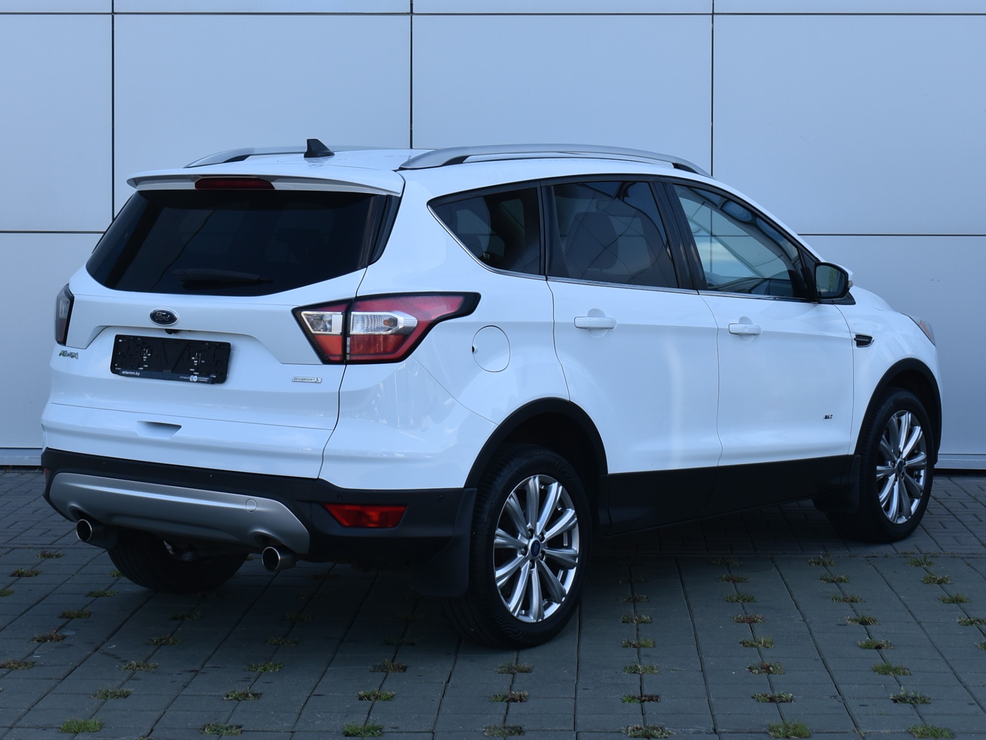  Kuga