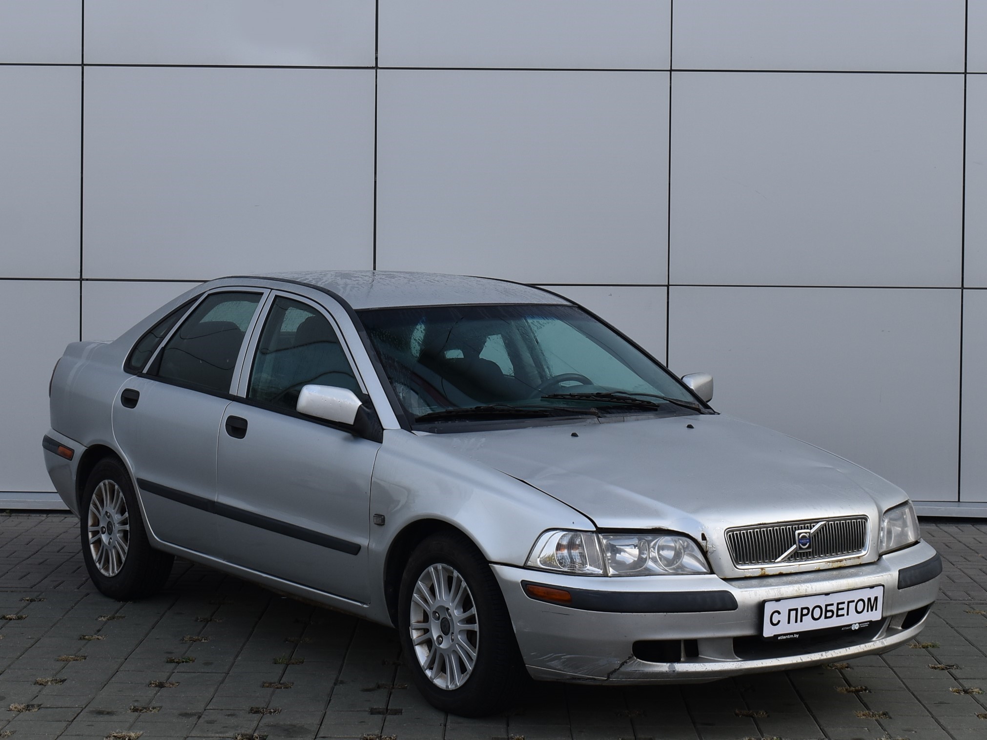  S40