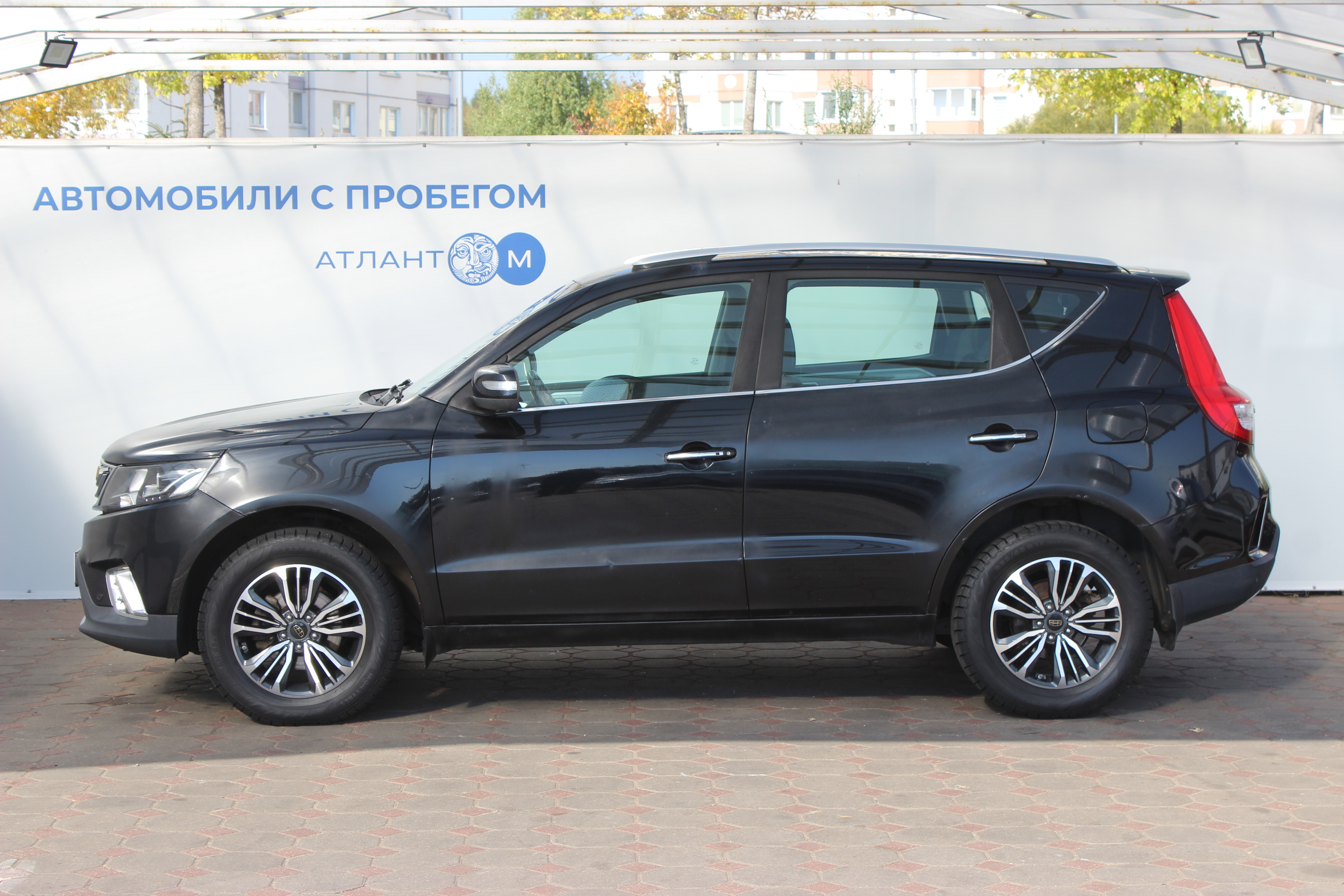  EMGRAND X7