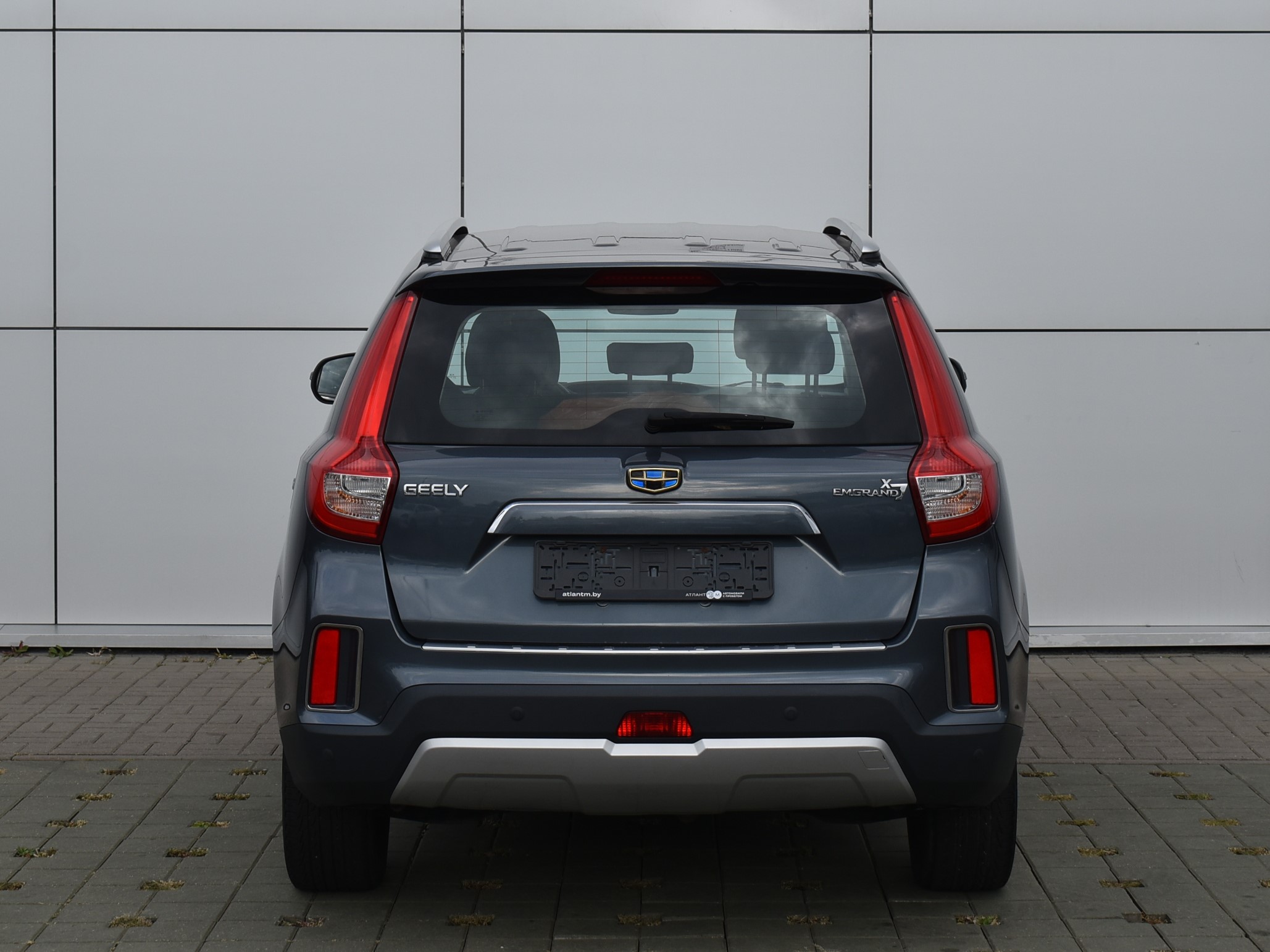  EMGRAND X7