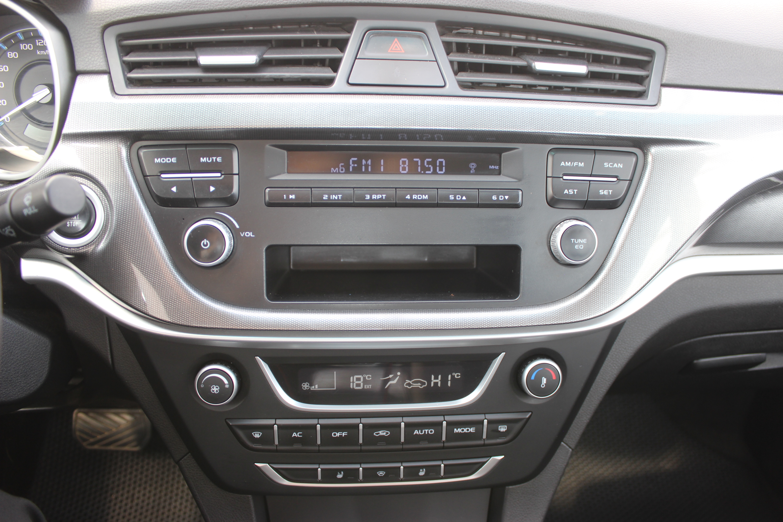  EMGRAND 7