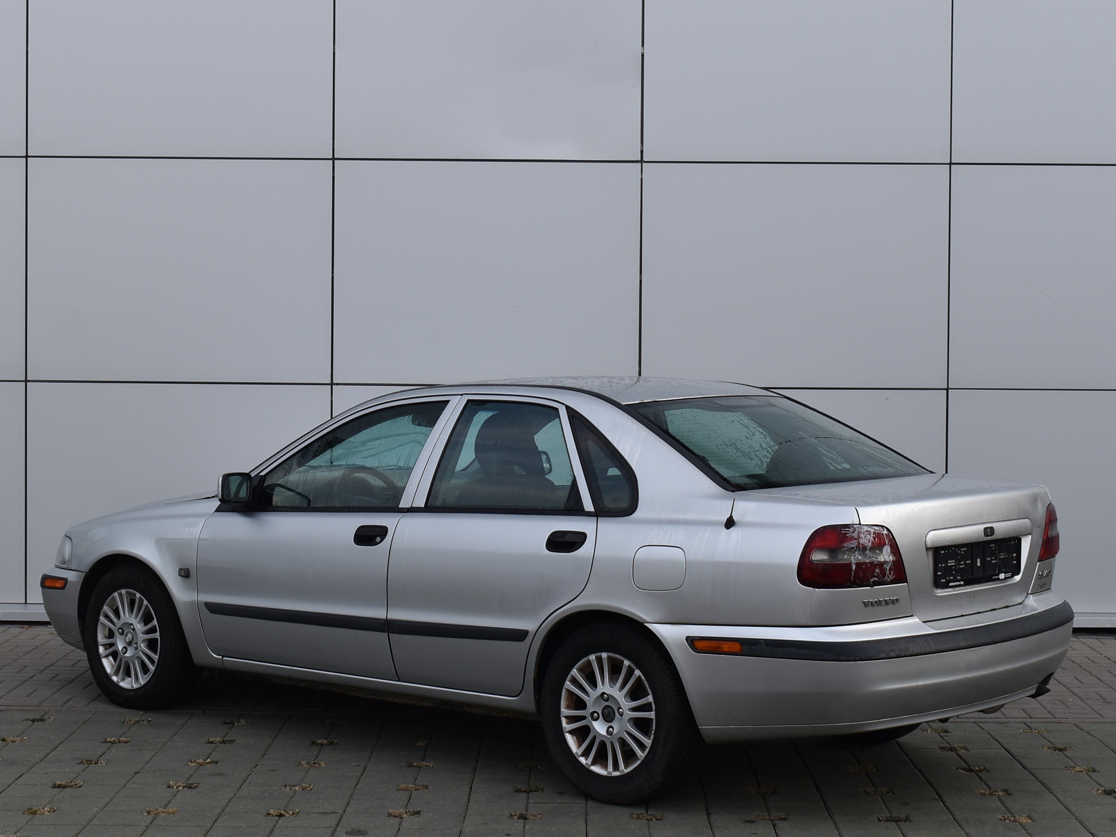  S40