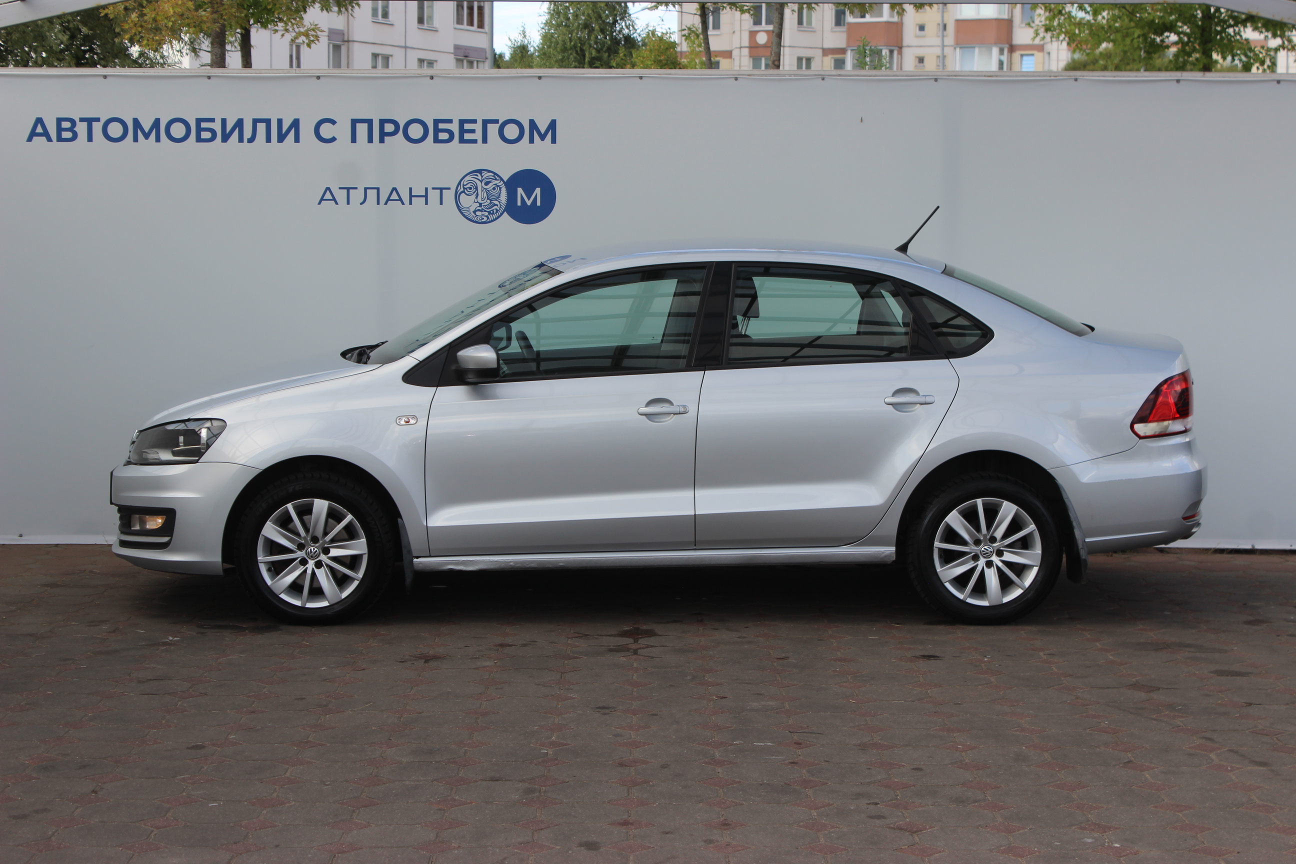  Polo Sedan