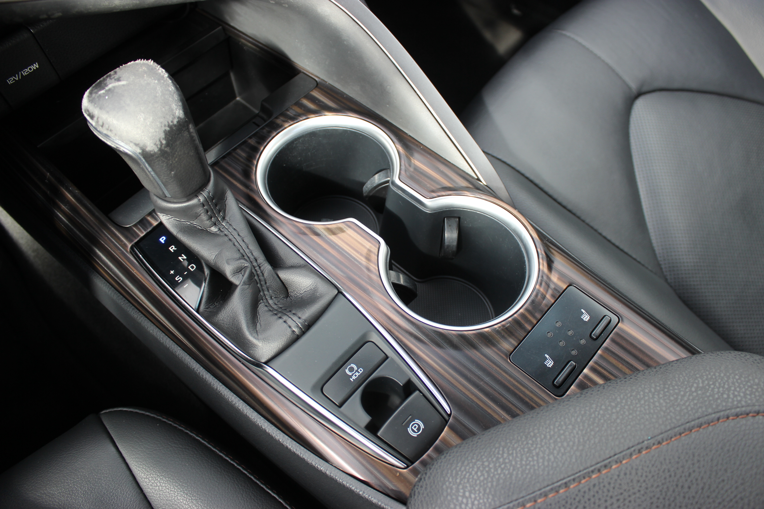  CAMRY