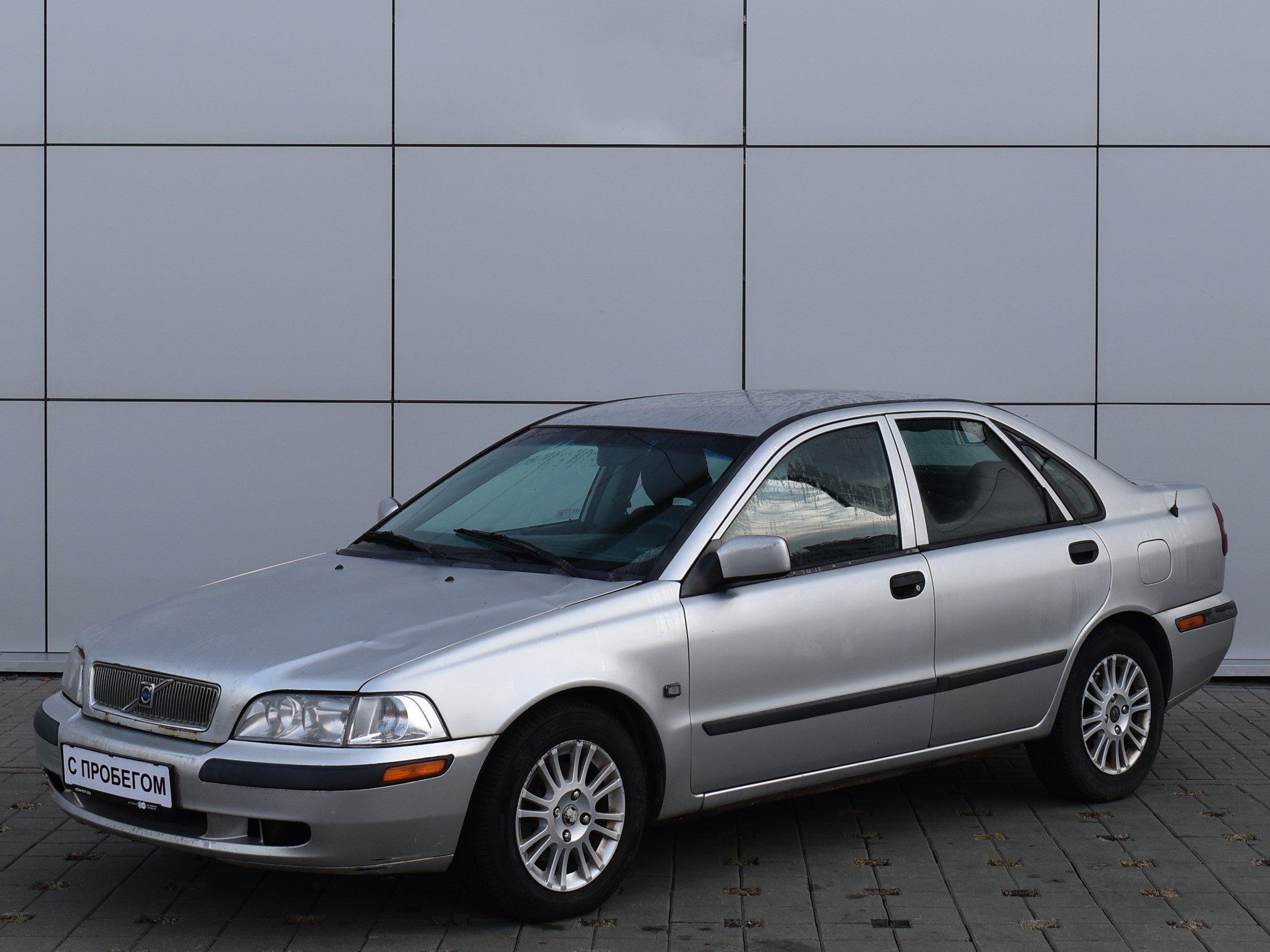  S40