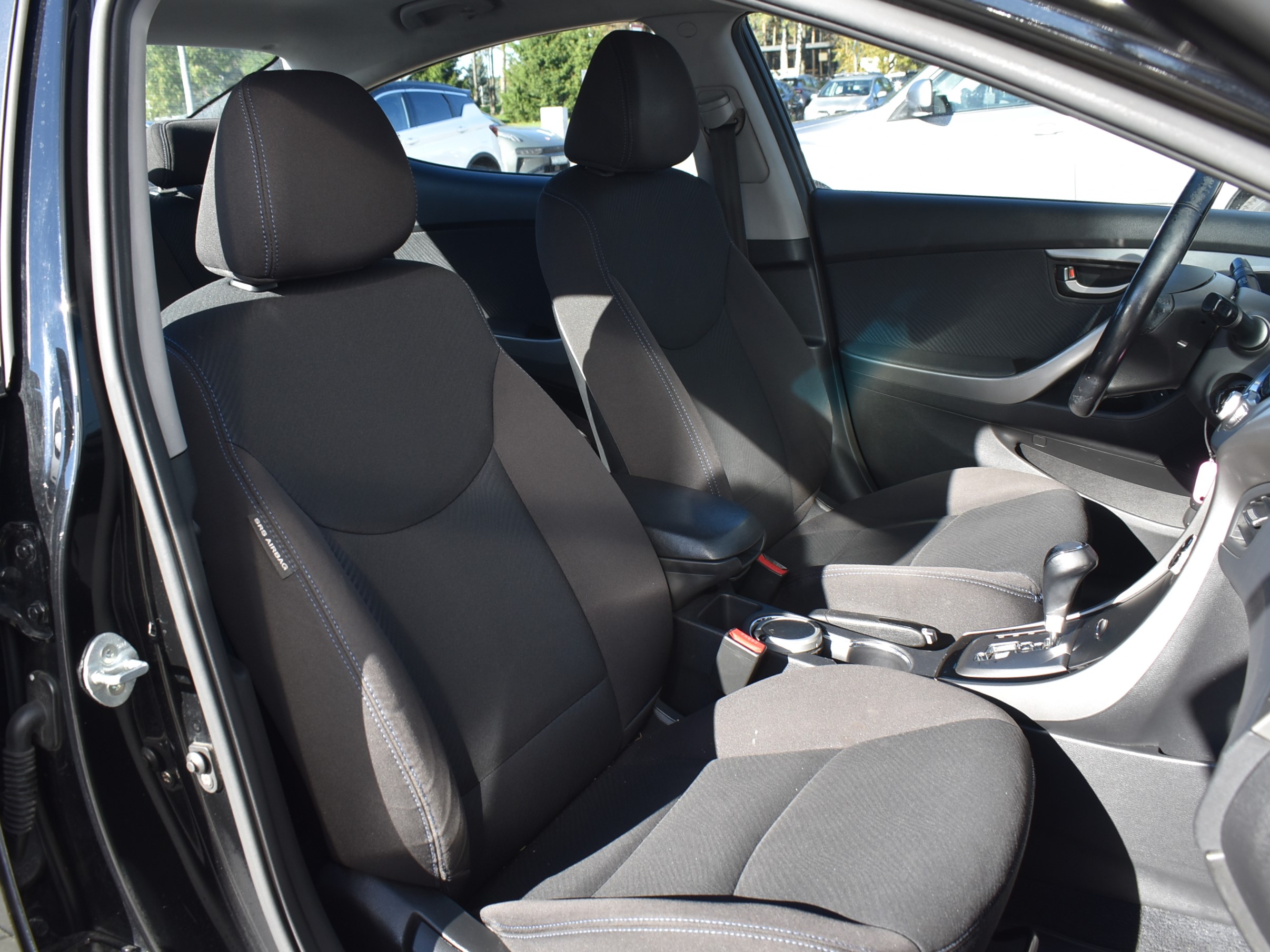  ELANTRA