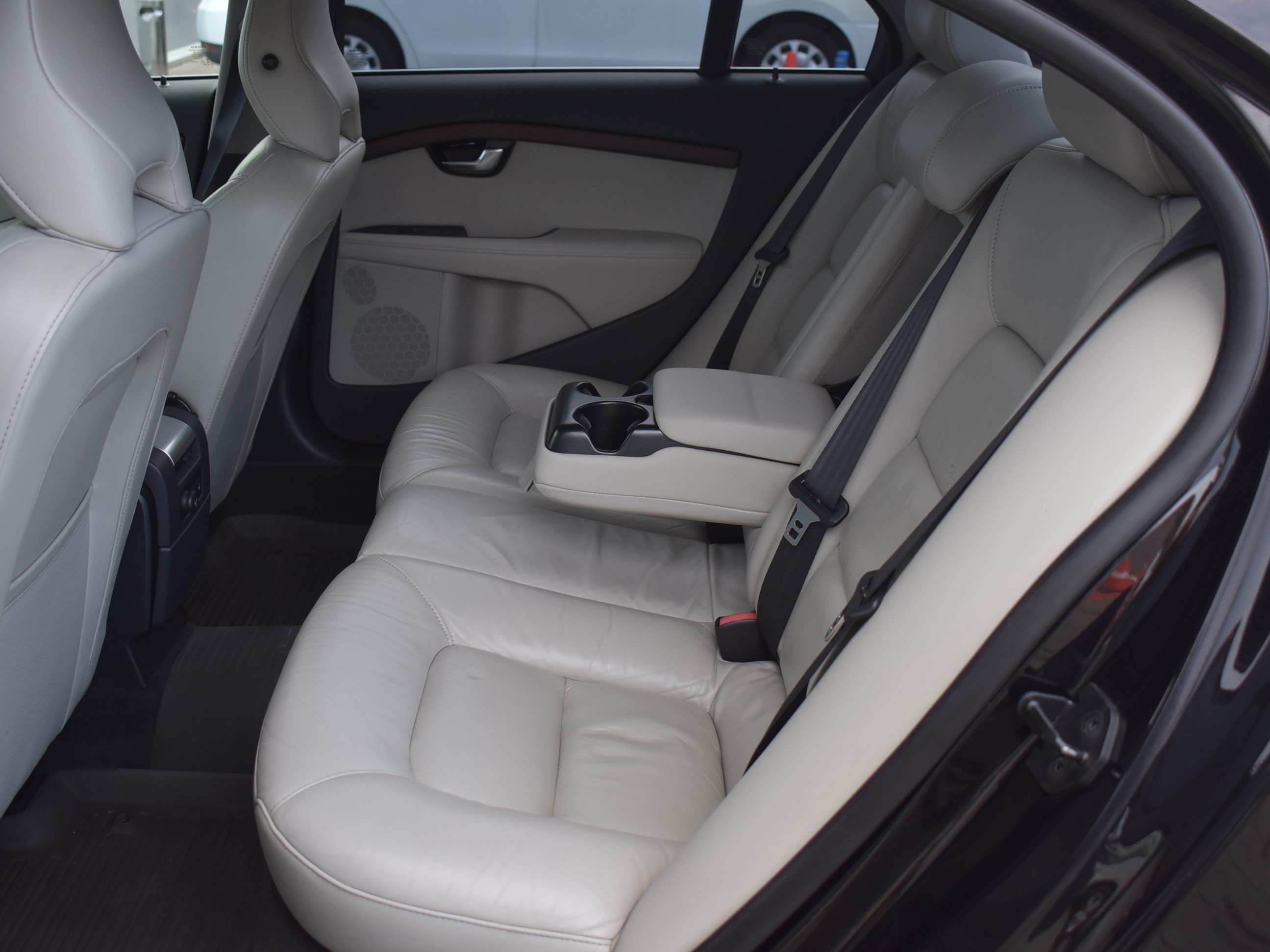  S80