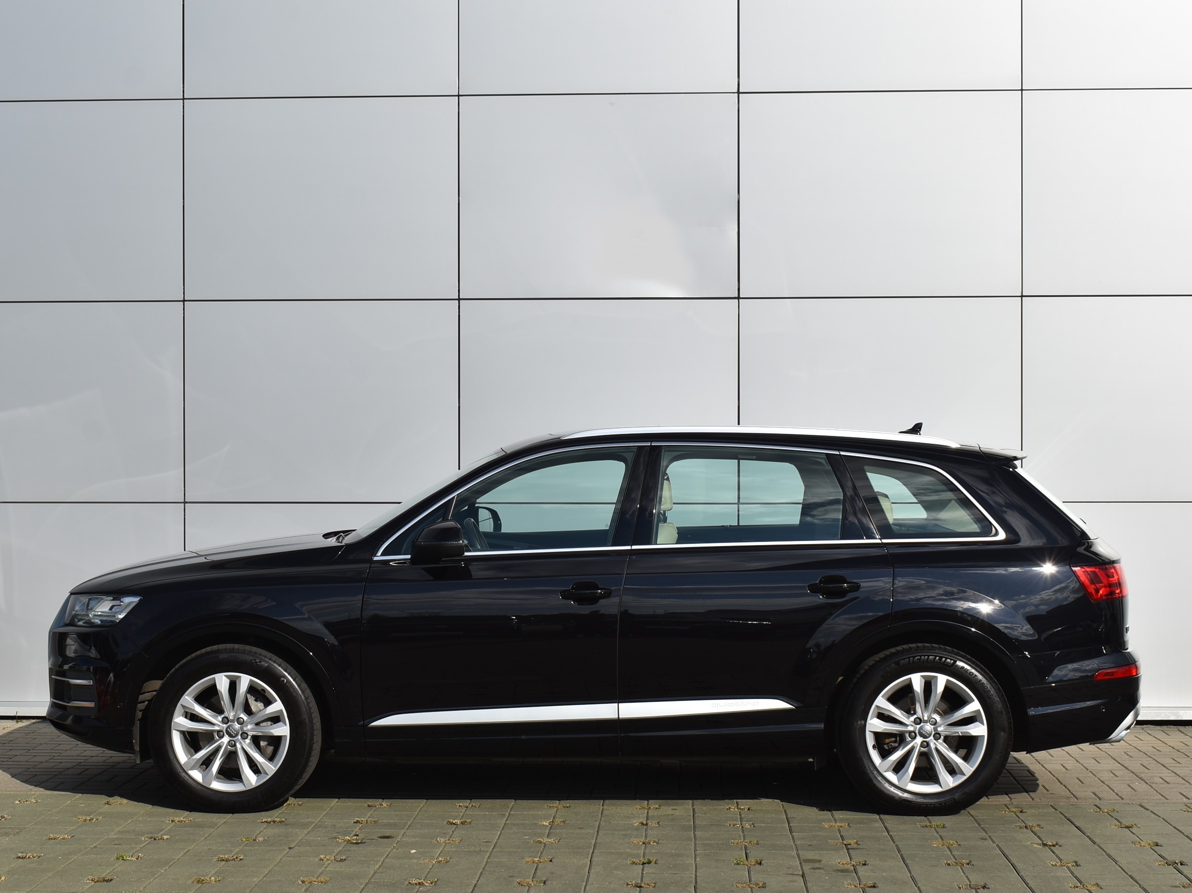  Q7