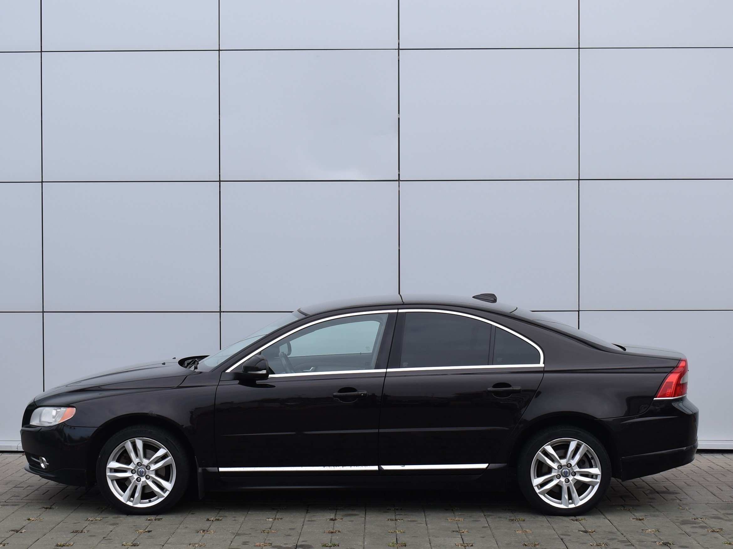  S80