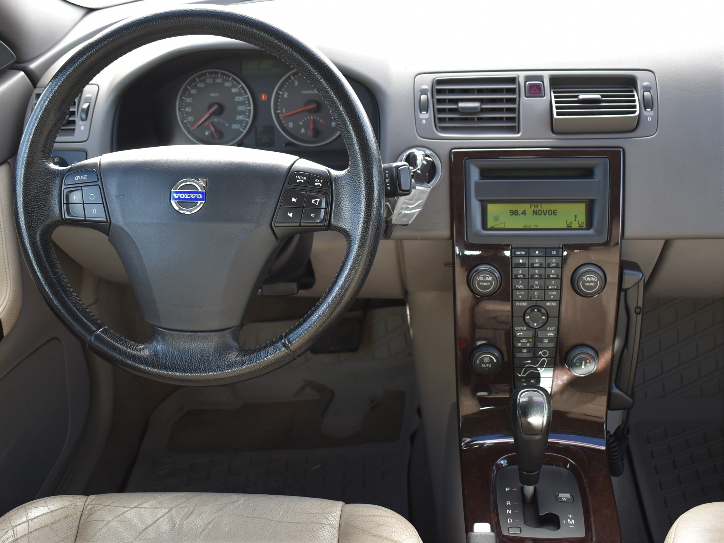  S40