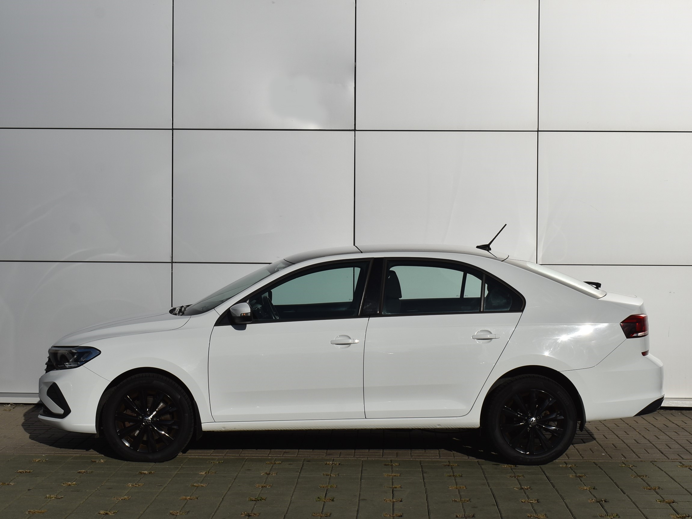  Polo Sedan