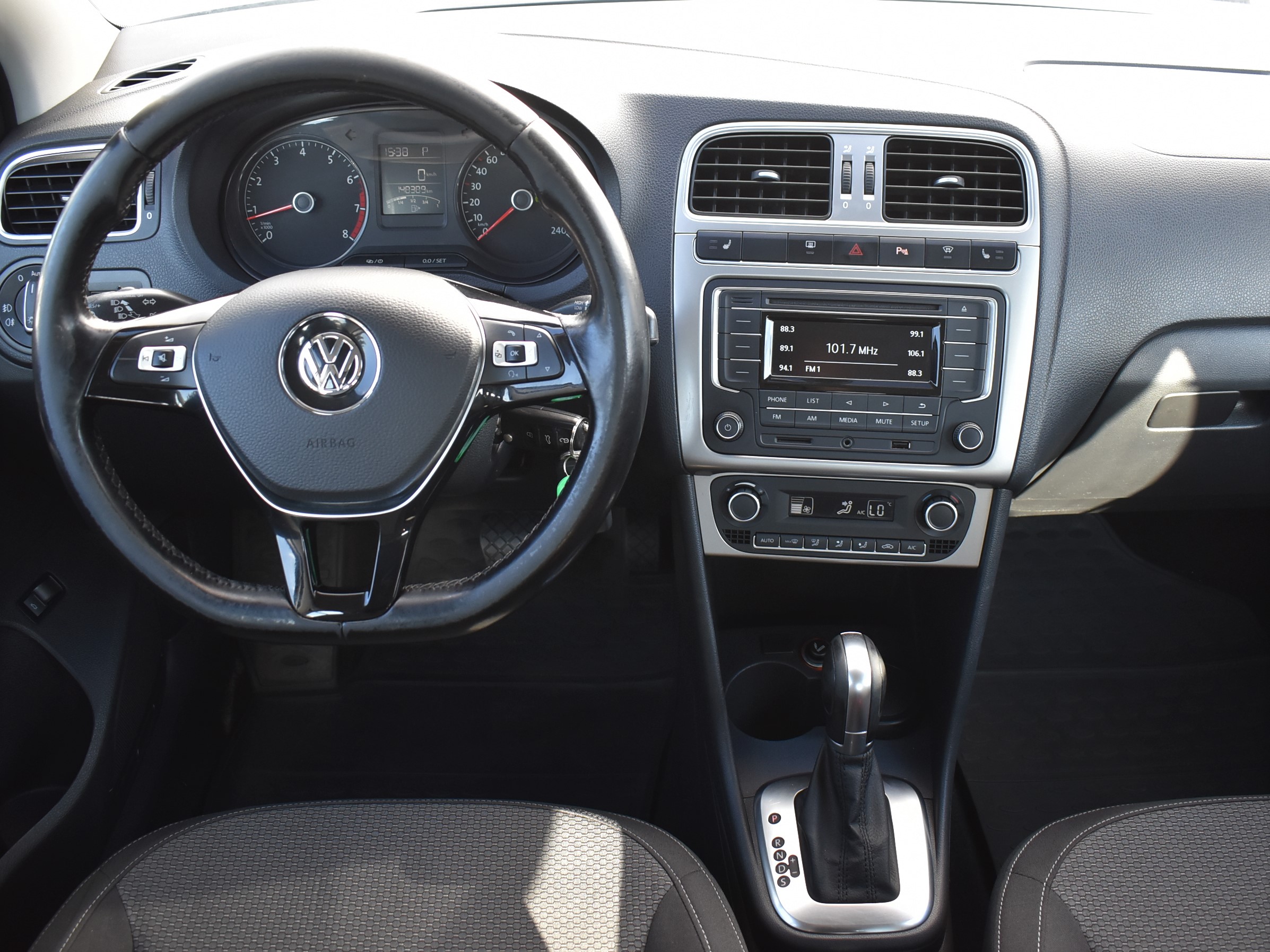  Polo Sedan