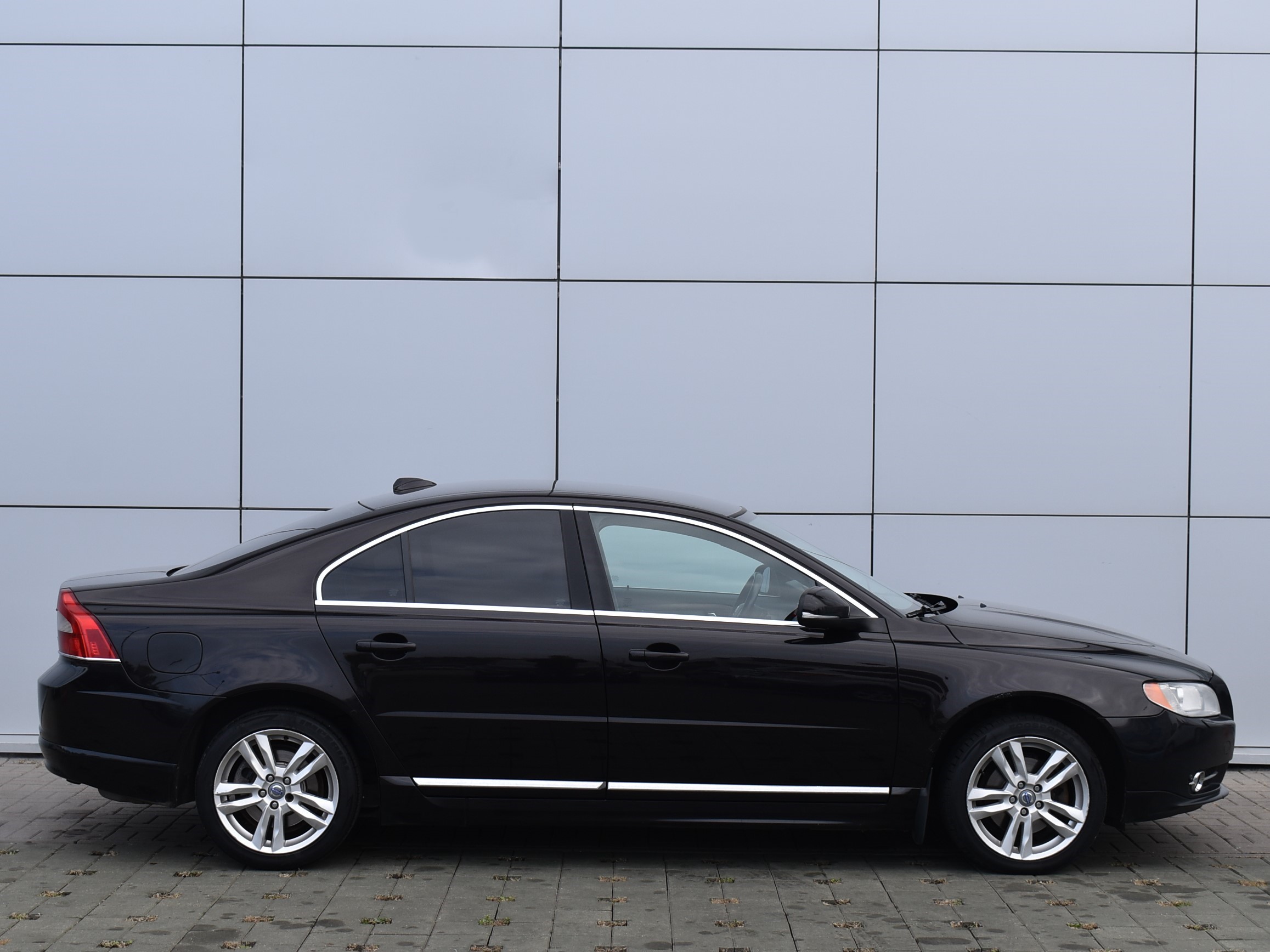  S80