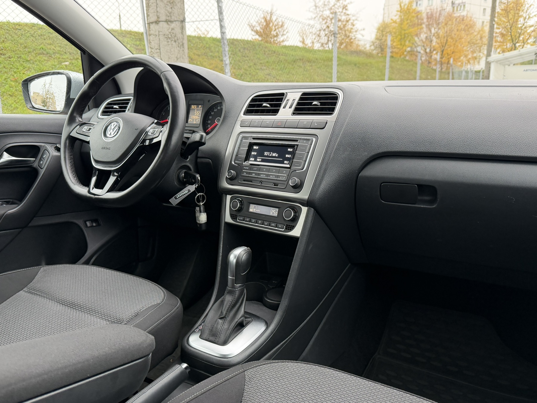  Polo Sedan