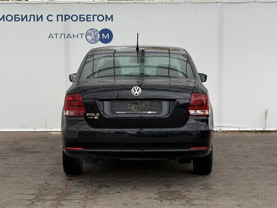  Polo Sedan