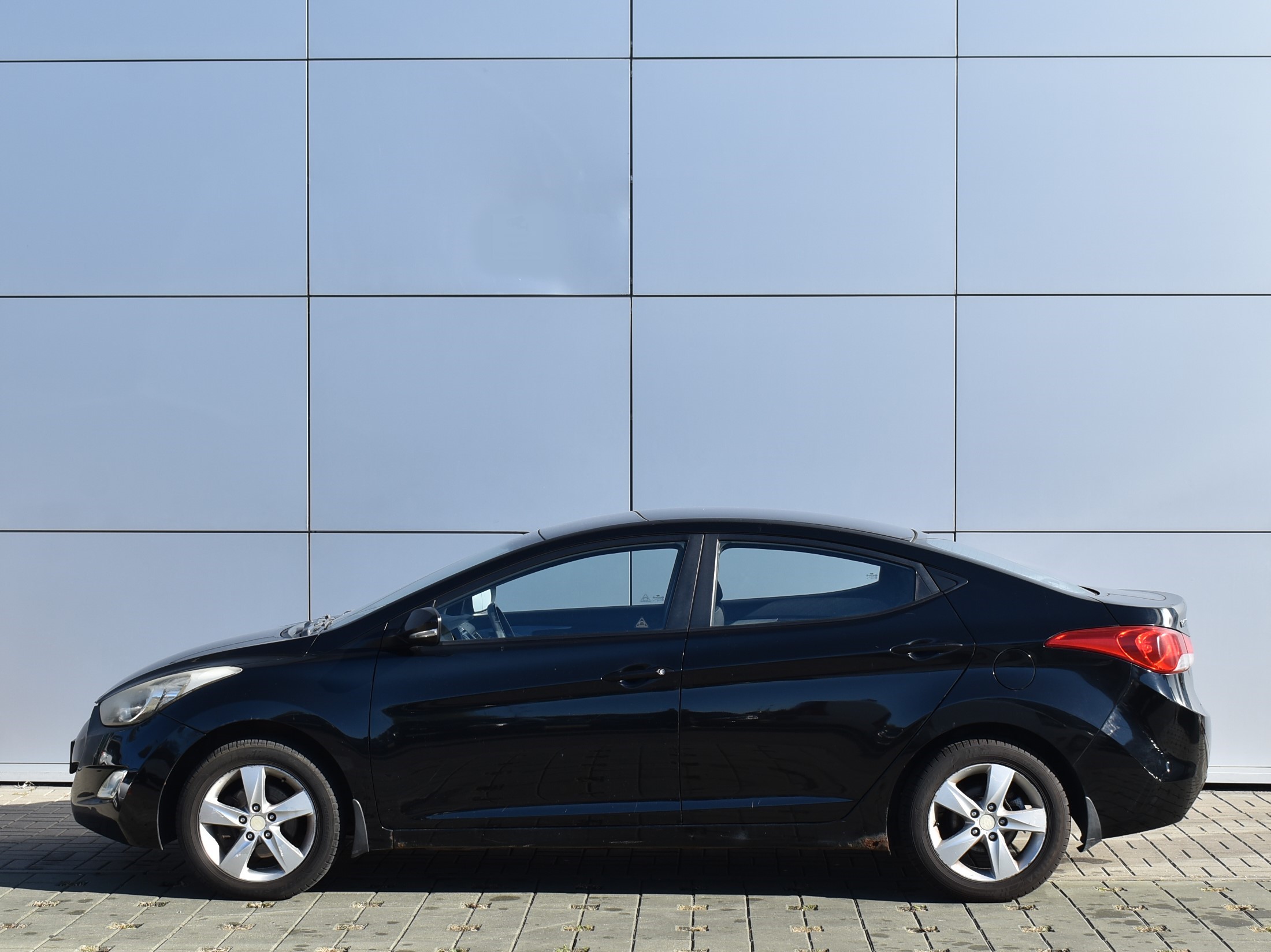  ELANTRA