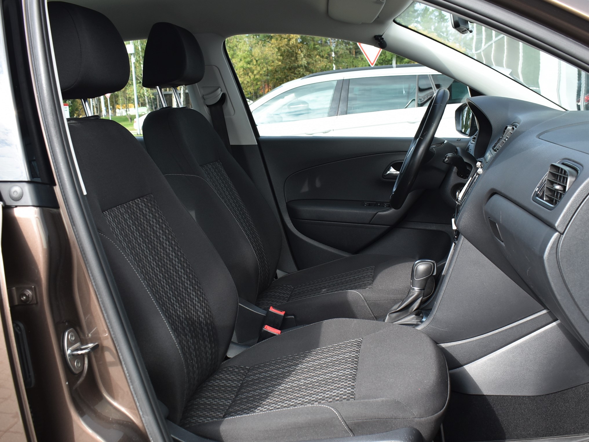 Polo Sedan