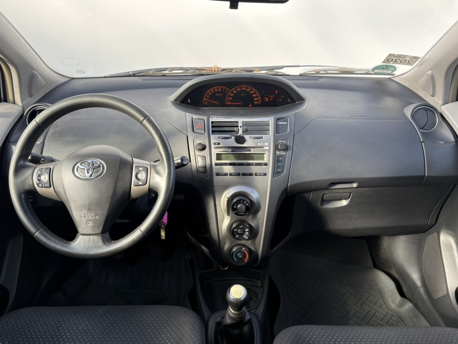  YARIS