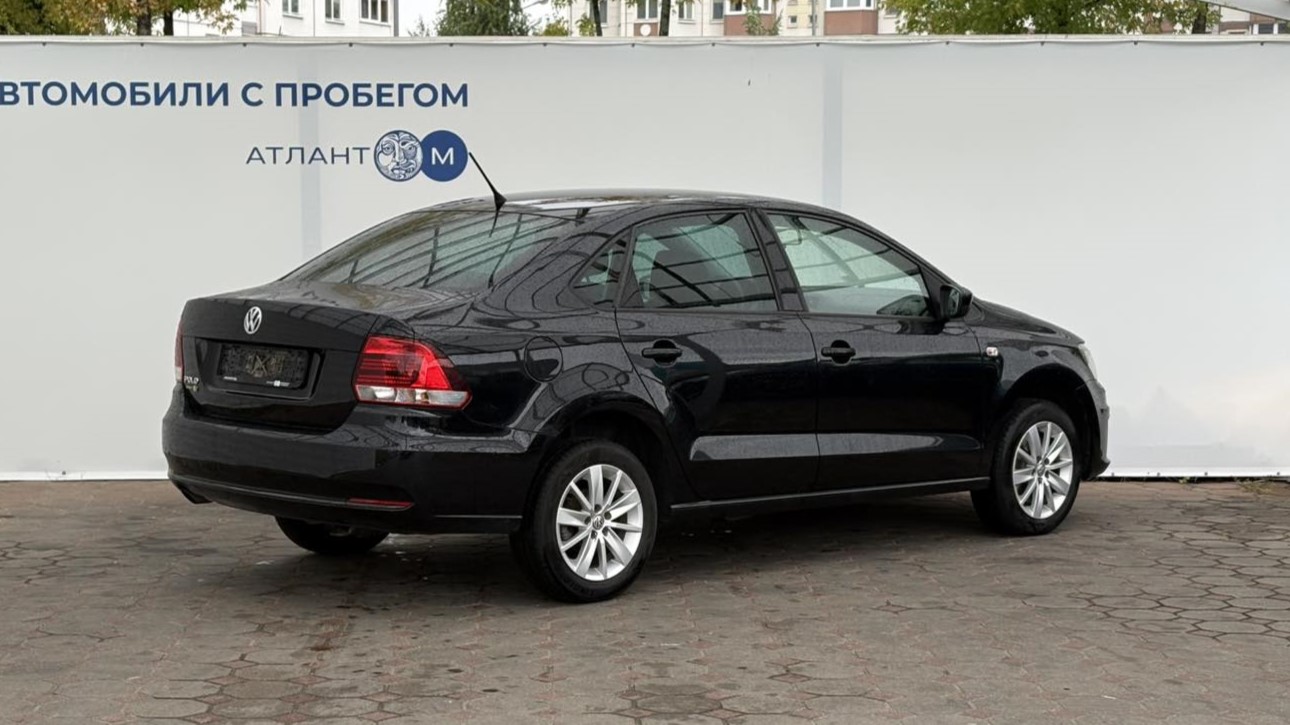  Polo Sedan