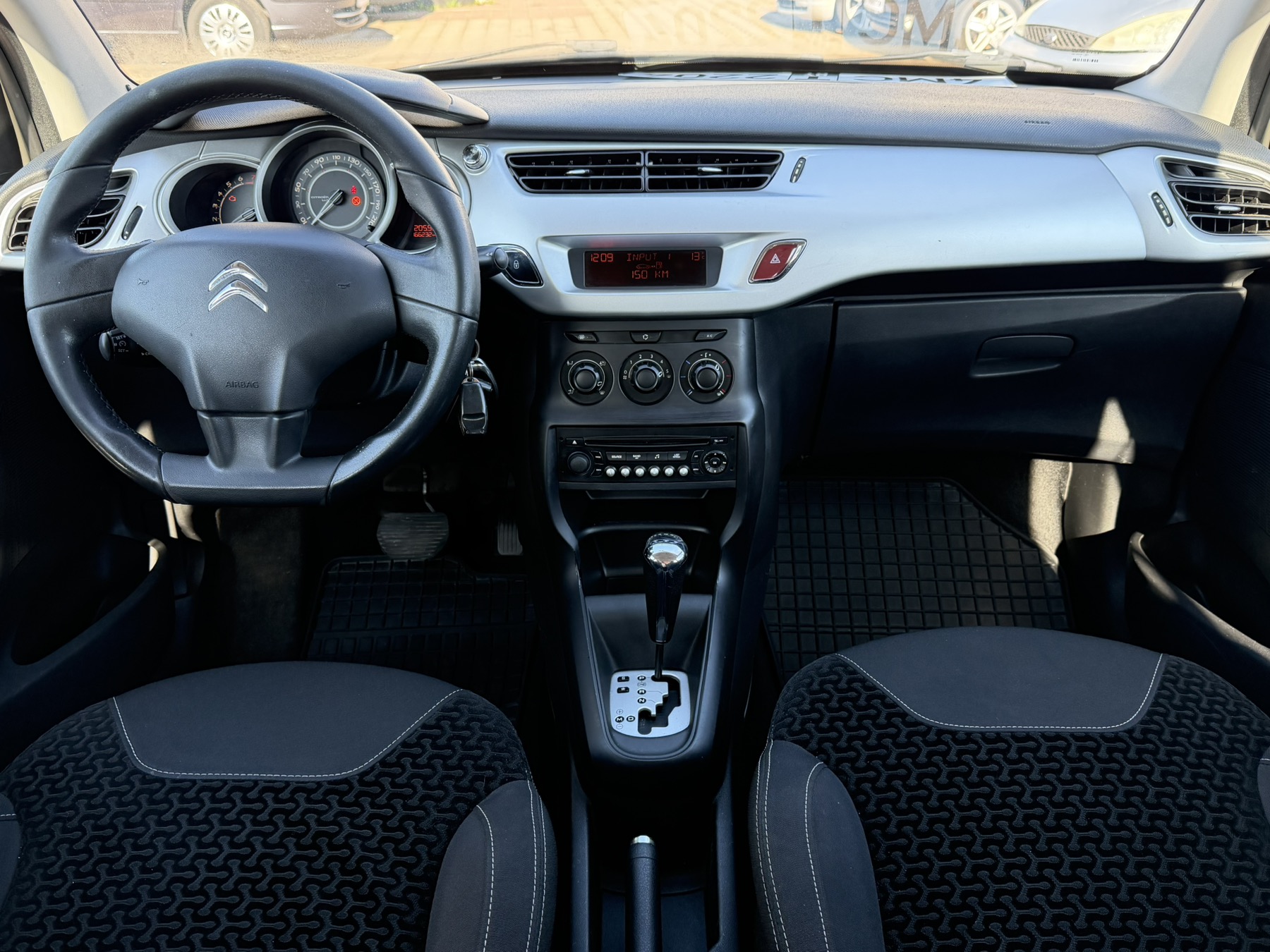  C3