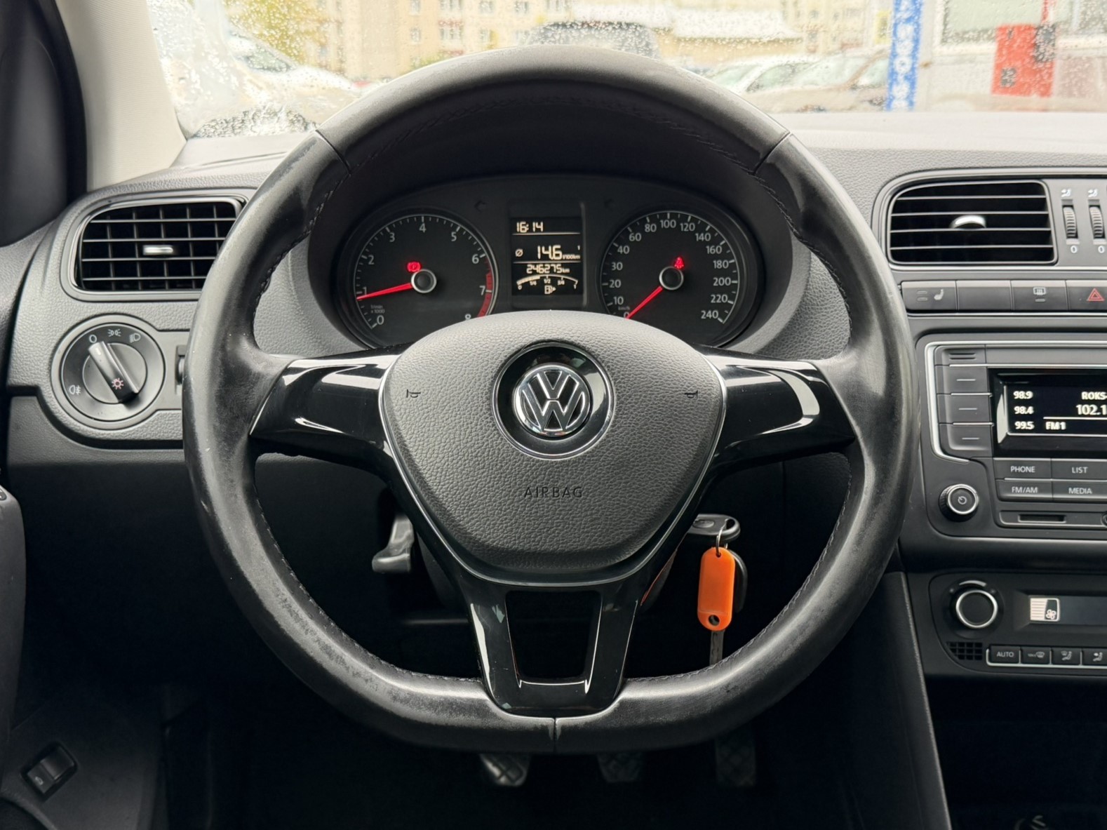 Polo Sedan
