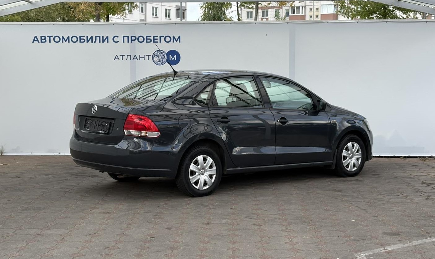  Polo Sedan