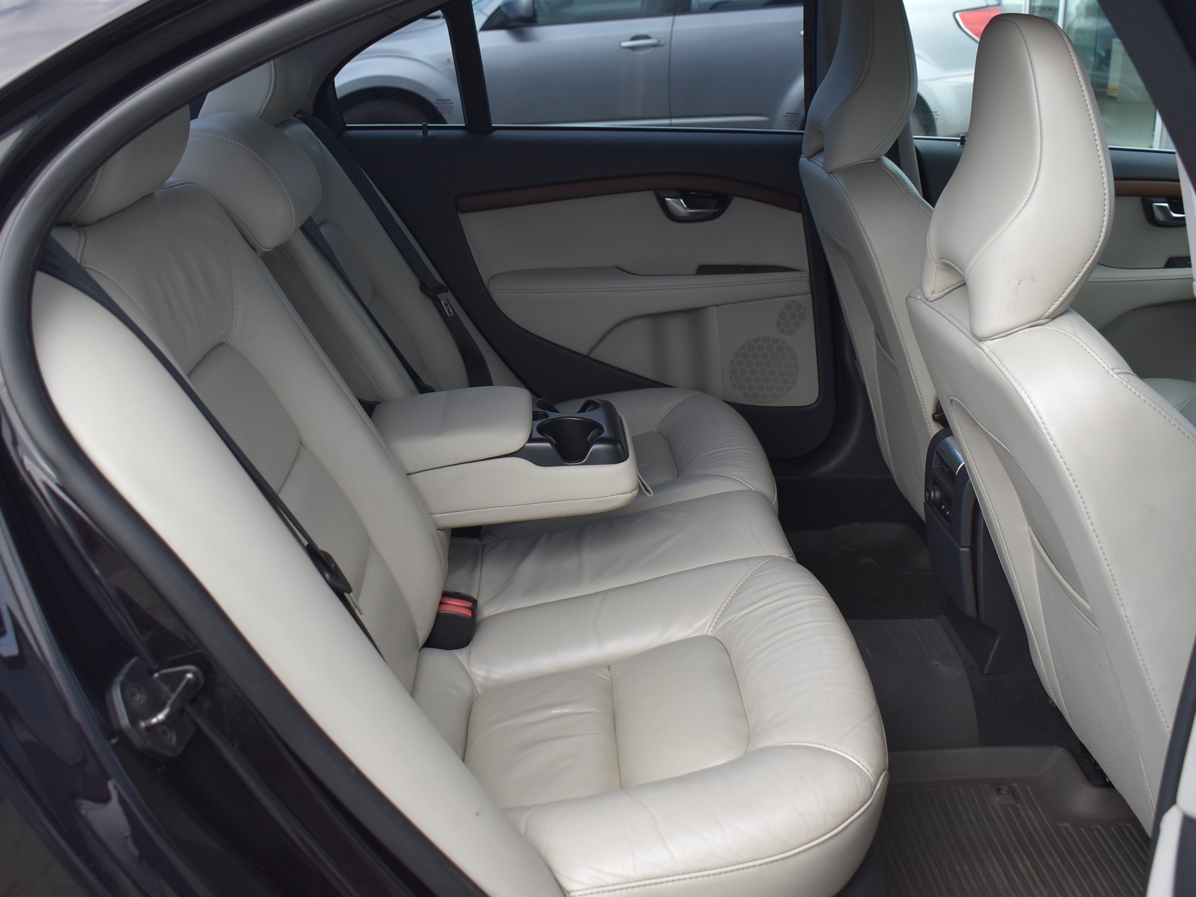  S80