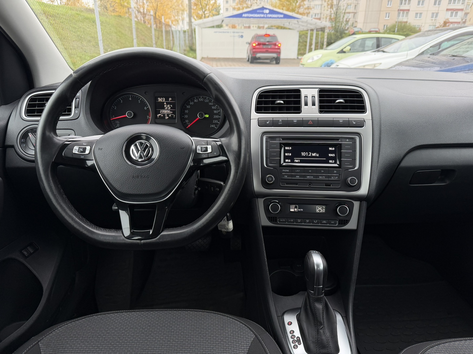  Polo Sedan