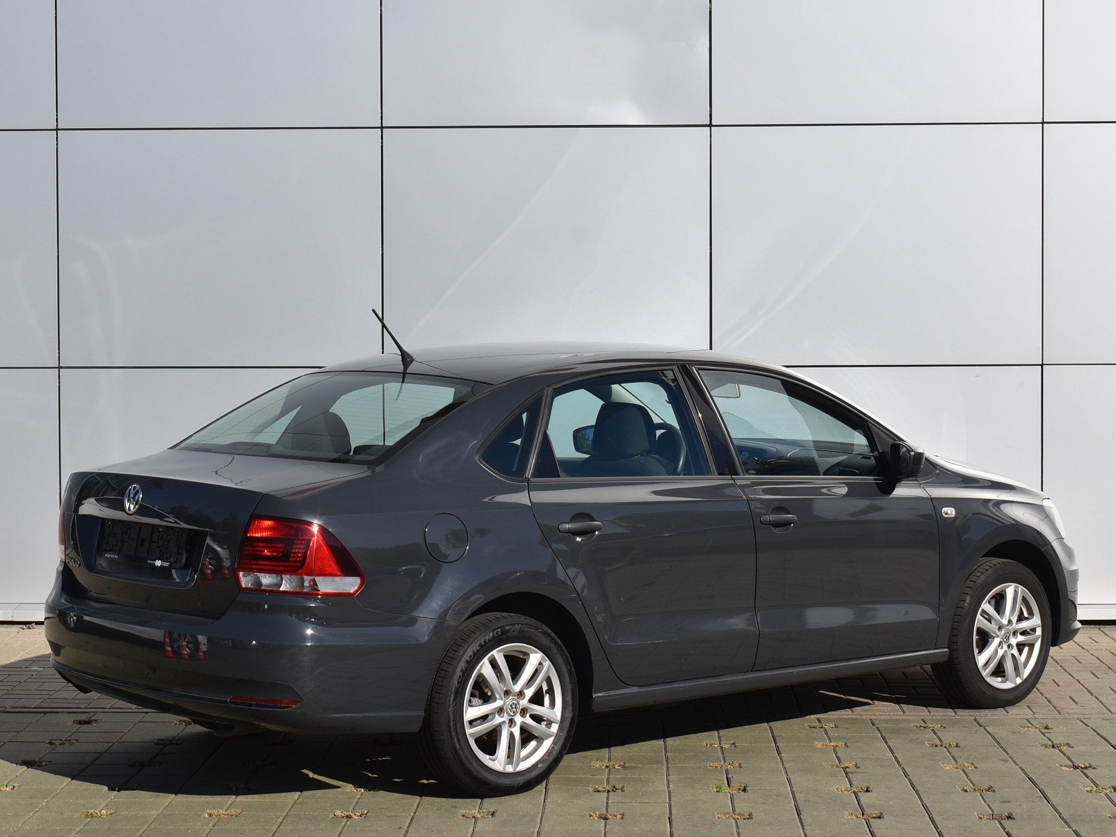  Polo Sedan