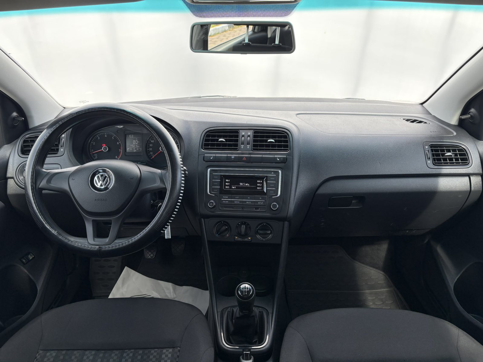  Polo Sedan