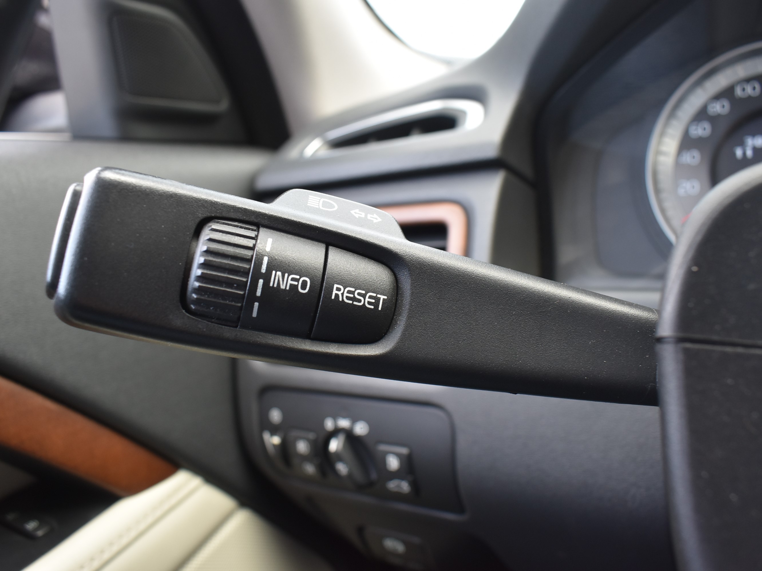  S80