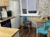Сдаю 2- комнатную квартиру по улице Калиновского 82к2 с мебелью и всей необходимой бытовой техникой,