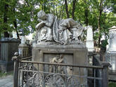 Лазаревское кладбище (Некрополь XVIII века)