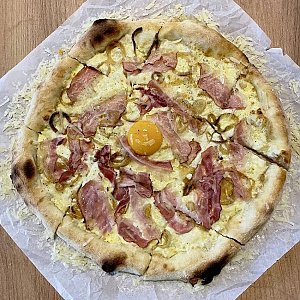 Пицца Карбонара, Моцарелла