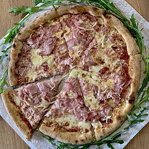 Пицца Ветчина - Бекон, Моцарелла