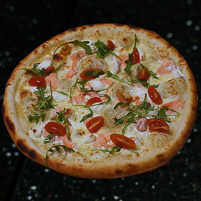 Заказать Пицца с лососем, WOK & SUSHI - Гродно