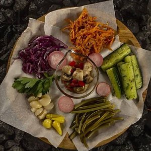 Ассорти солений, ЖыШи Чайхана