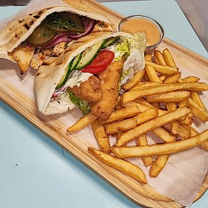 Гирос, Хмельная Пробка