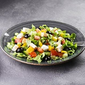Салат с овощами и сыром фета, ZDOBA