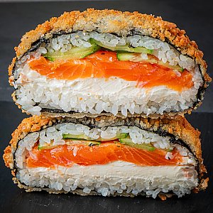 Суши-бургер с лососем, ART FOOD