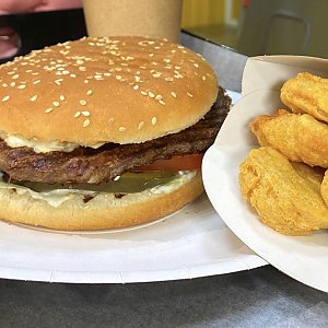 Чикен чизбургер и наггетсы, Вкус Востока на Октября