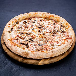 Пицца Ветчина и грибы 30см, Своё Кафе
