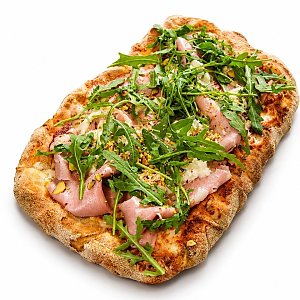 Пинса Мортаделла Страчателла, Своё Кафе